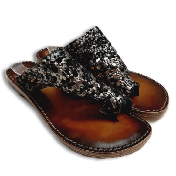 EMANUELE CRASTO Italy Woven Thong Flat Sandals Lather Black & Silver Sz 7 / 37 - Picture 1 of 13